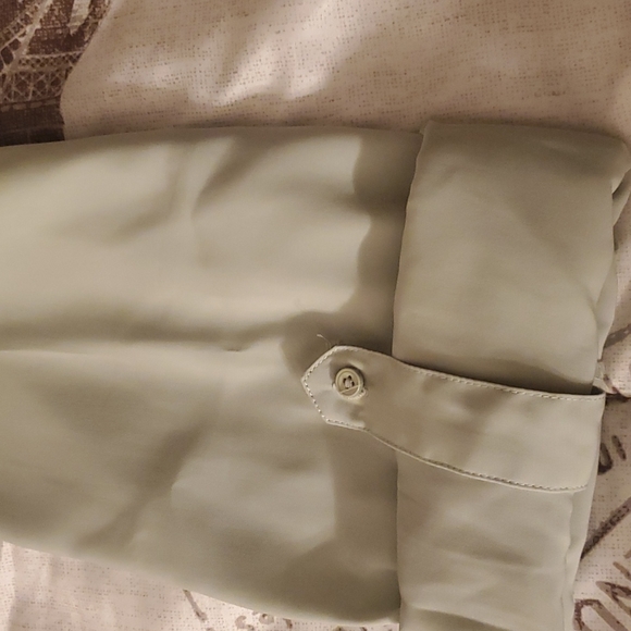 Button down adjustable sleeve fashion blouse - Picture 6 of 6